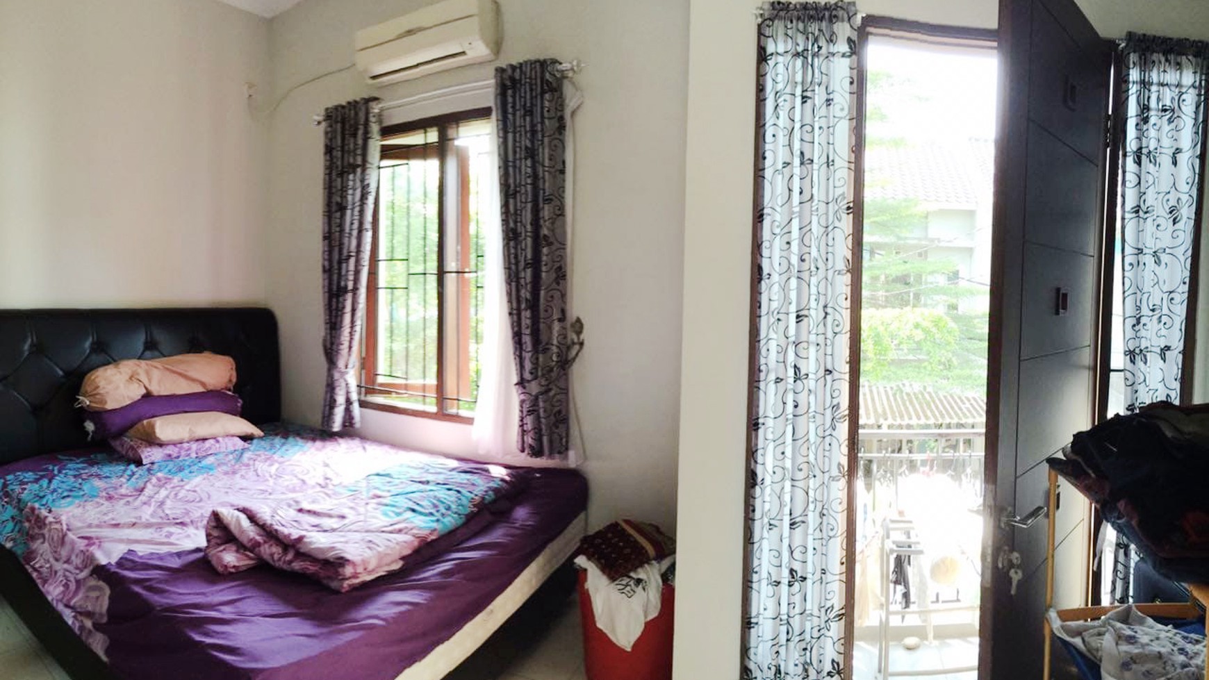Rumah Cantik Siap Huni, Lokasi Strategis, Dekat Stasiun Sudimara