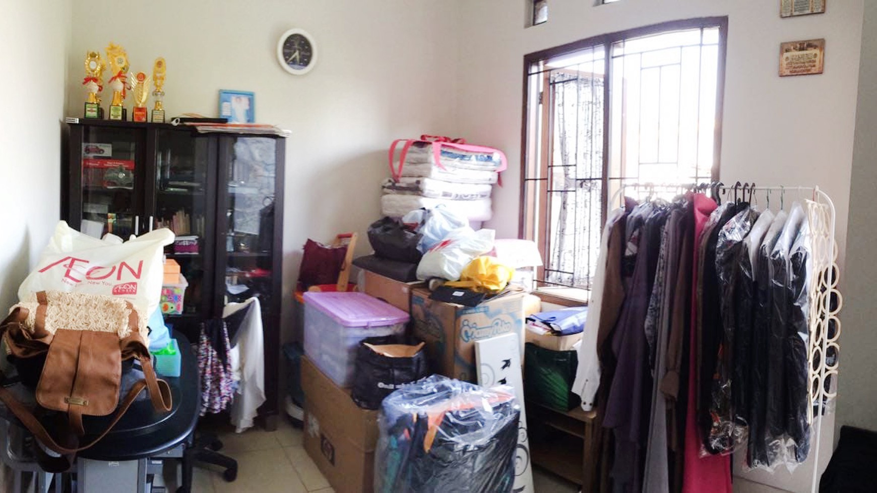 Rumah Cantik Siap Huni, Lokasi Strategis, Dekat Stasiun Sudimara