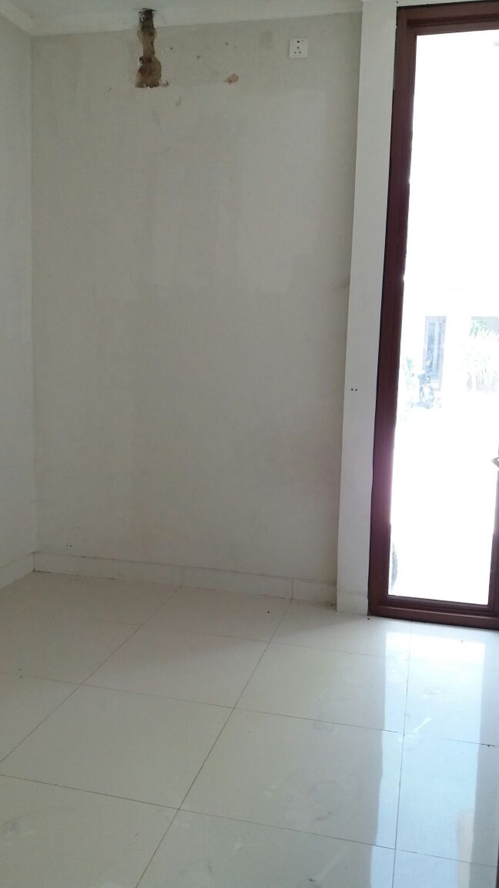 Disewakan Rumah lokasi sangat strategis, nyaman, aman dan siap huni @Discovery Lumina