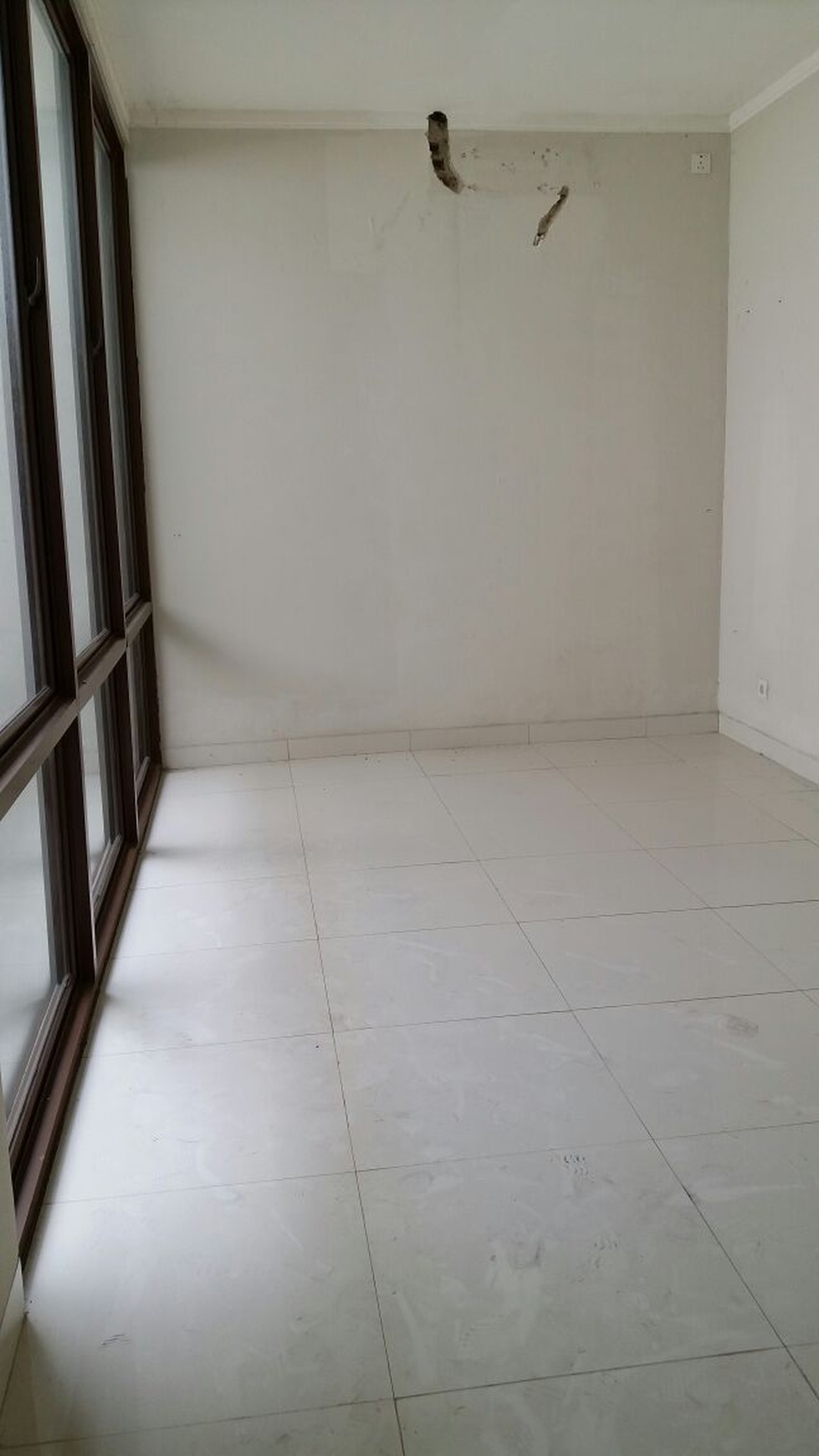 Disewakan Rumah lokasi sangat strategis, nyaman, aman dan siap huni @Discovery Lumina