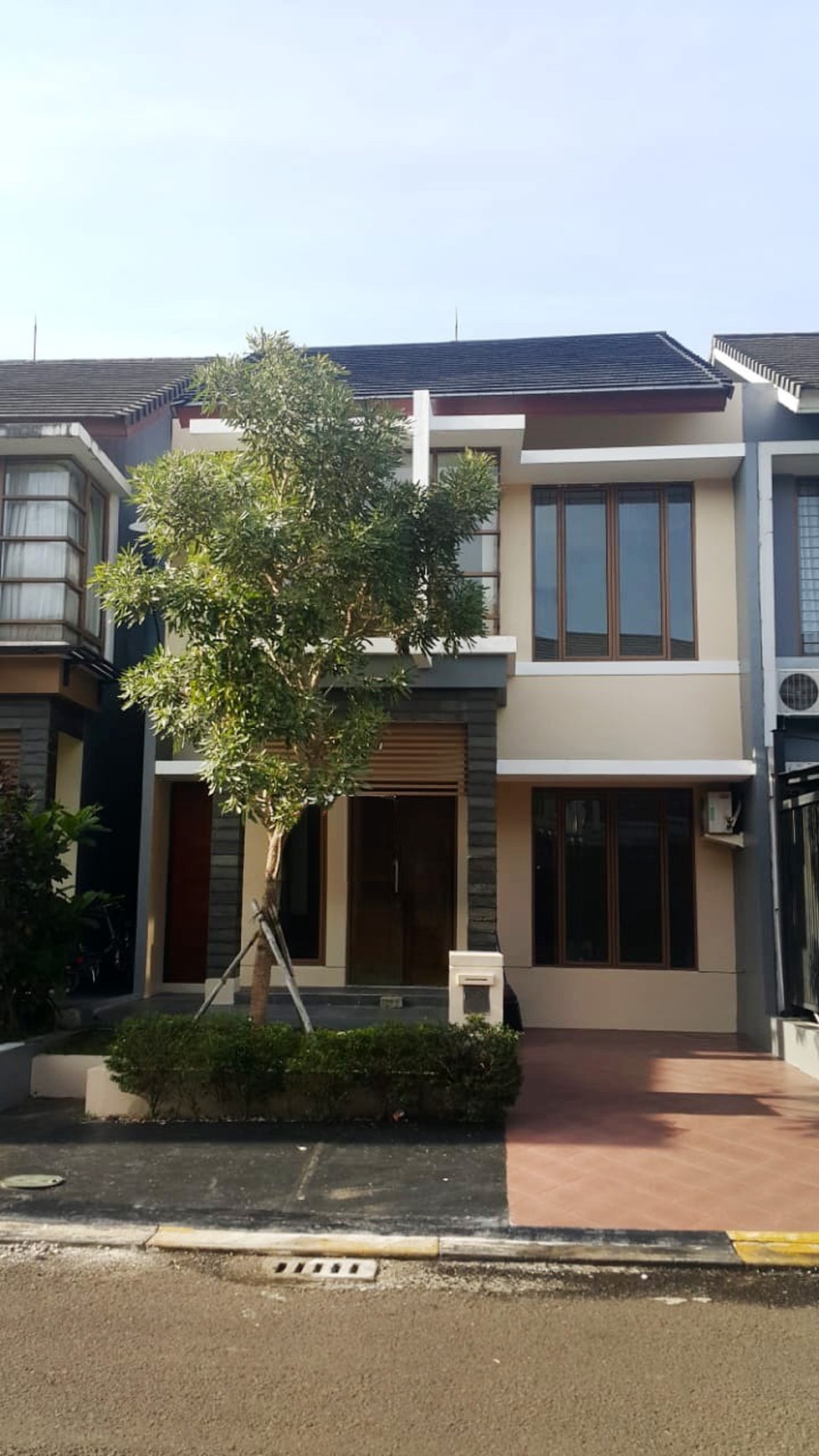 Dijual Rumah, nyaman dan lokasi strategis @Emerald Garden Bintaro