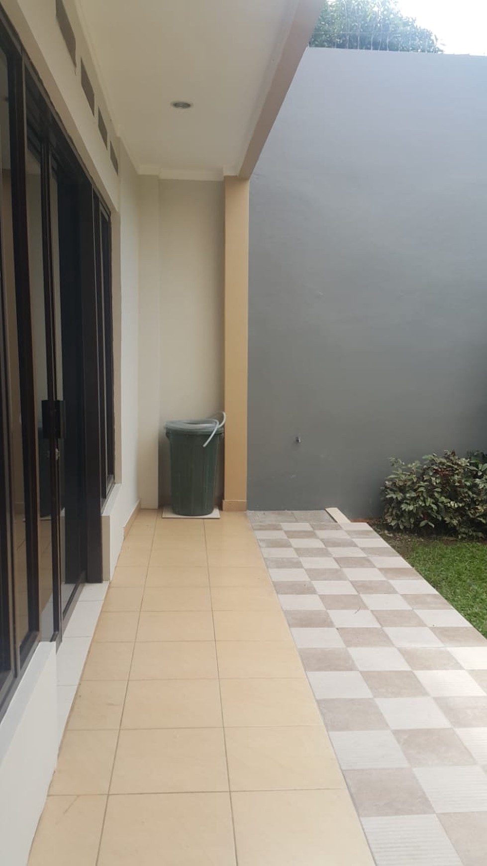 Dijual Rumah, nyaman dan lokasi strategis @Emerald Garden Bintaro