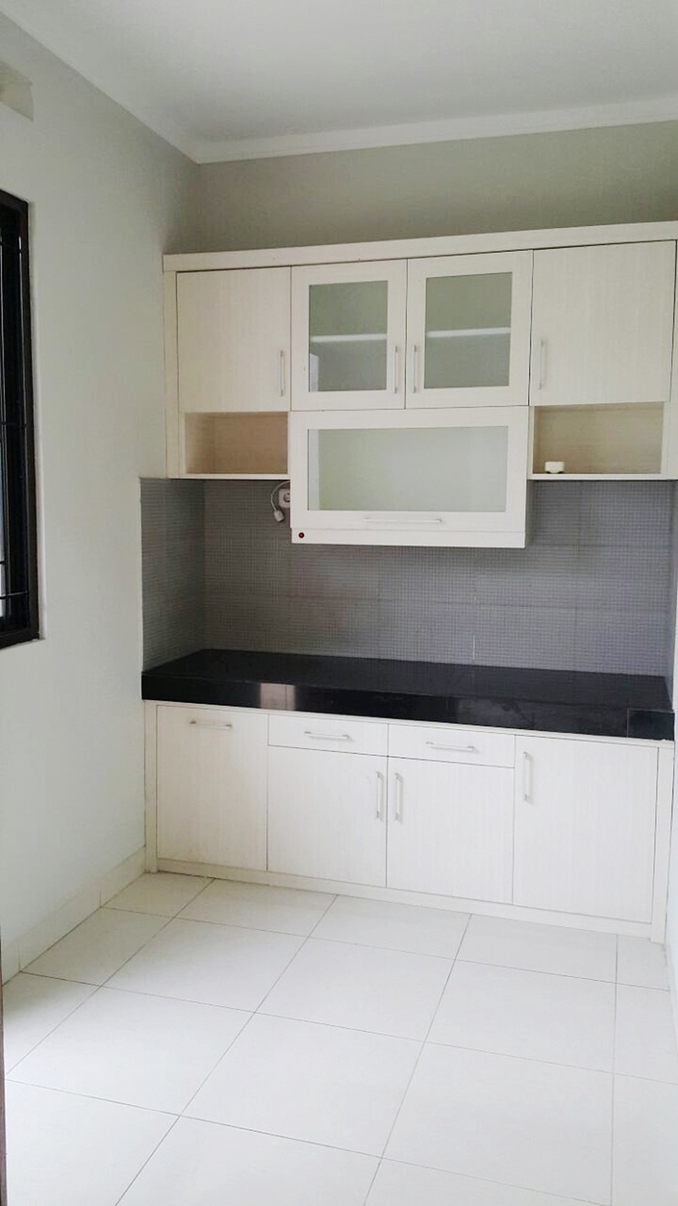 Dijual Rumah, nyaman dan lokasi strategis @Emerald Garden Bintaro