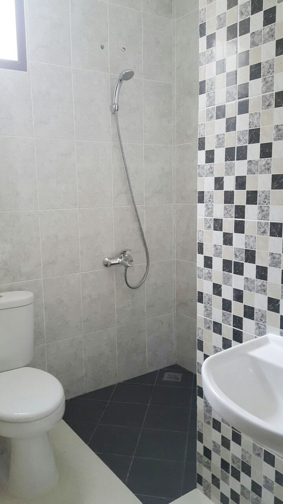 Dijual Rumah, nyaman dan lokasi strategis @Jl. Harapan Permata Bintaro