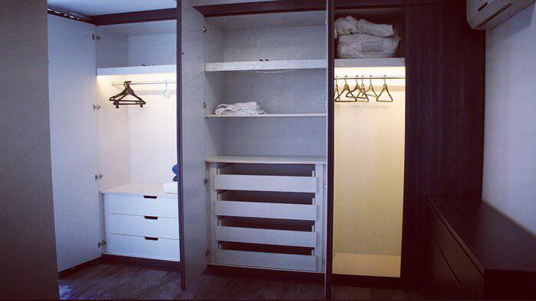Apt dijual