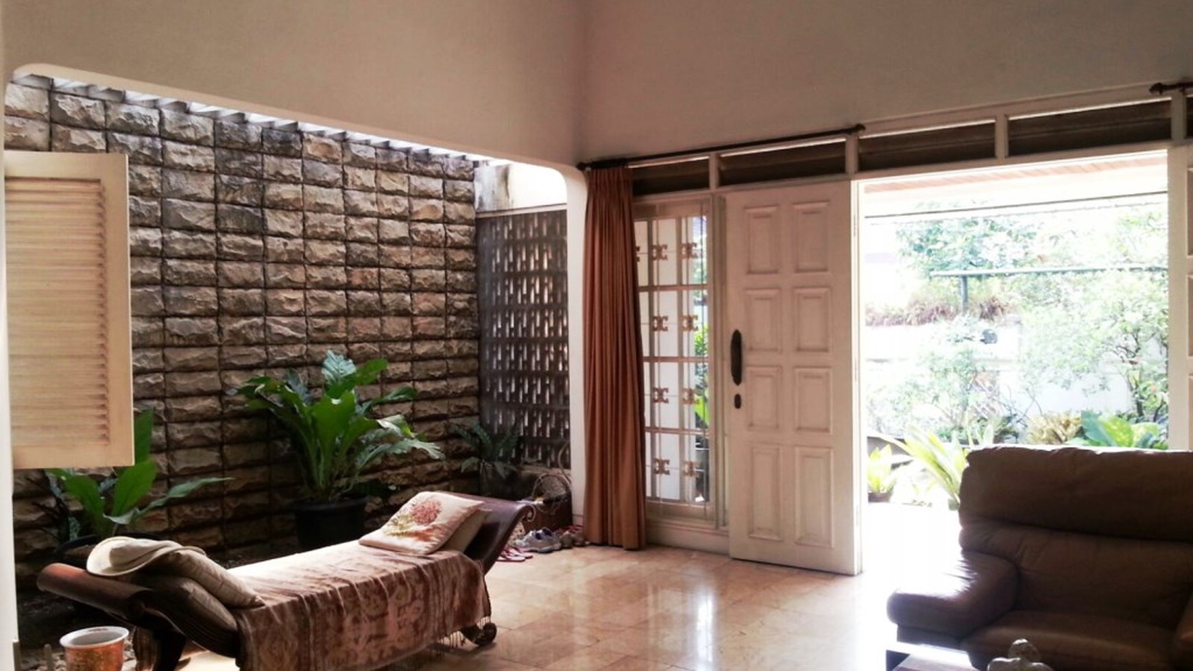 Rumah Bagus dengan Interior Klasik @Jl Murai, Bintaro Jaya Sektor 1