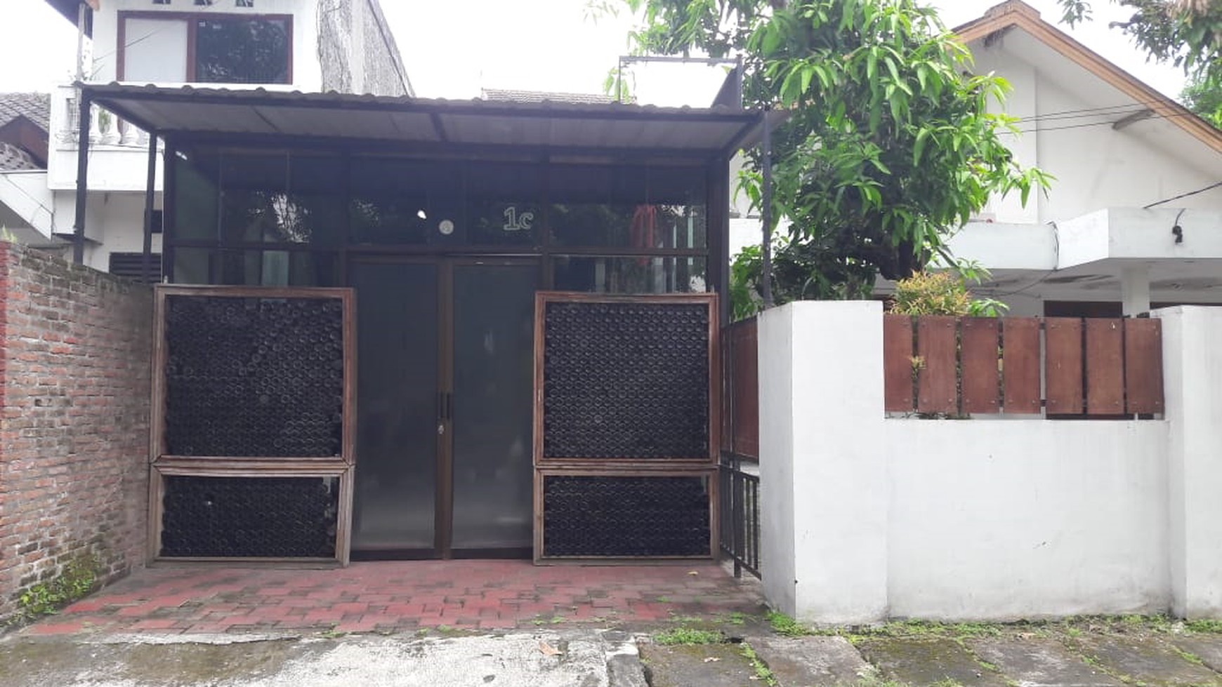 RUMAH LAMA DEKAT SMA 9 JOGJA, DAN GALERIA MALL, SAGAN