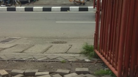 Ruko 3 lantai Kapas Krampung strategis