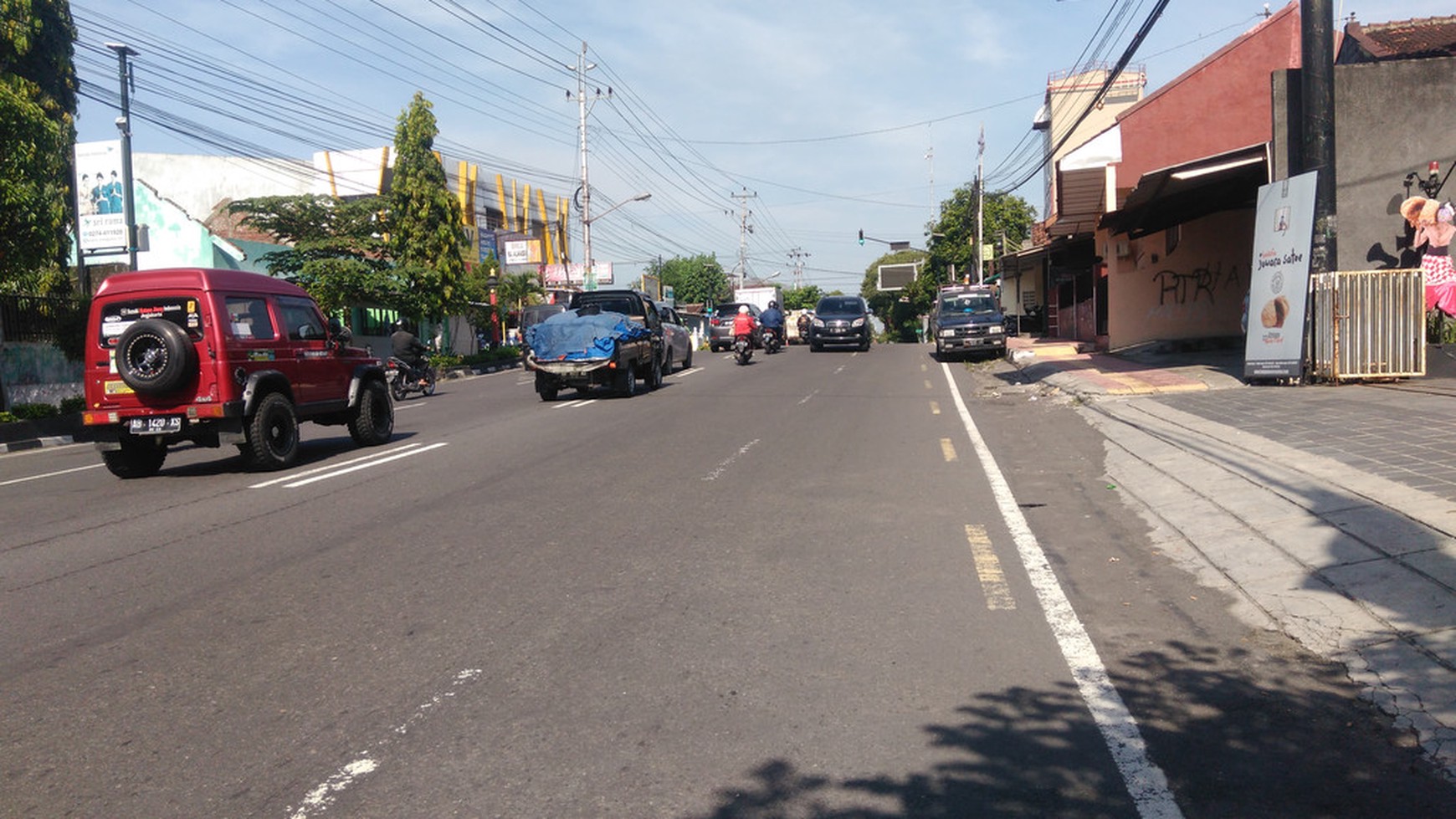 TANAH DI DEKAT KEBUN BINATANG GEMBIRALOKA, JL KUSUMANEGARA.