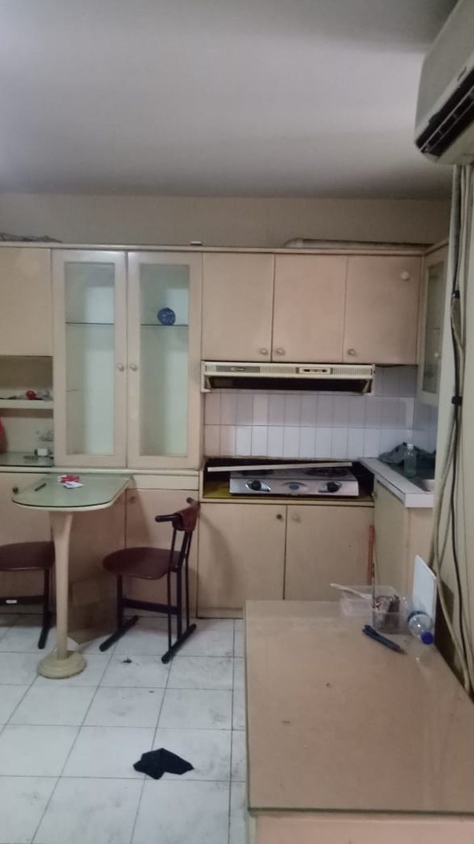 Unit Apartemen WGP lantai 5,semi furnished, Harga Nego di Kelapa Gading Jakarta Utara