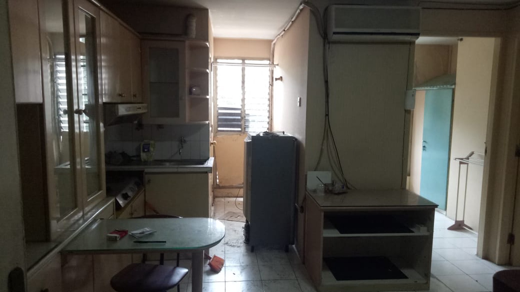 Unit Apartemen WGP lantai 5,semi furnished, Harga Nego di Kelapa Gading Jakarta Utara