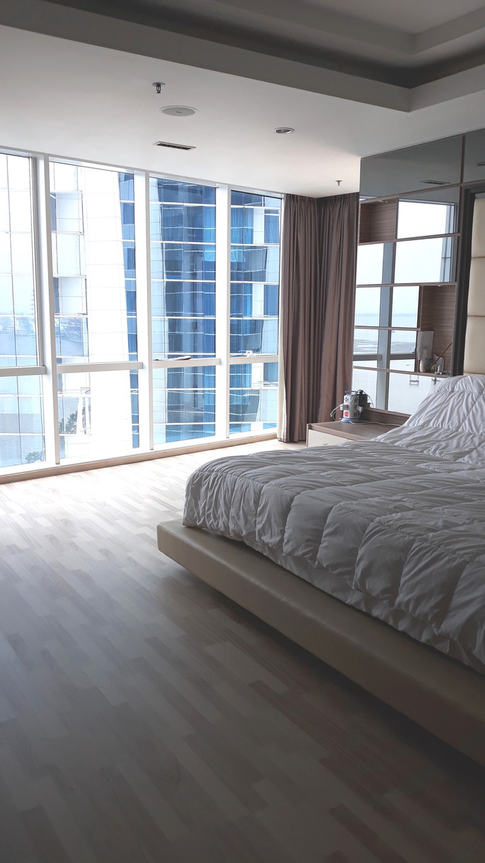 apartemen mewah, siap huni, fully furnish di Regatta, Pantai Indah Kapuk.