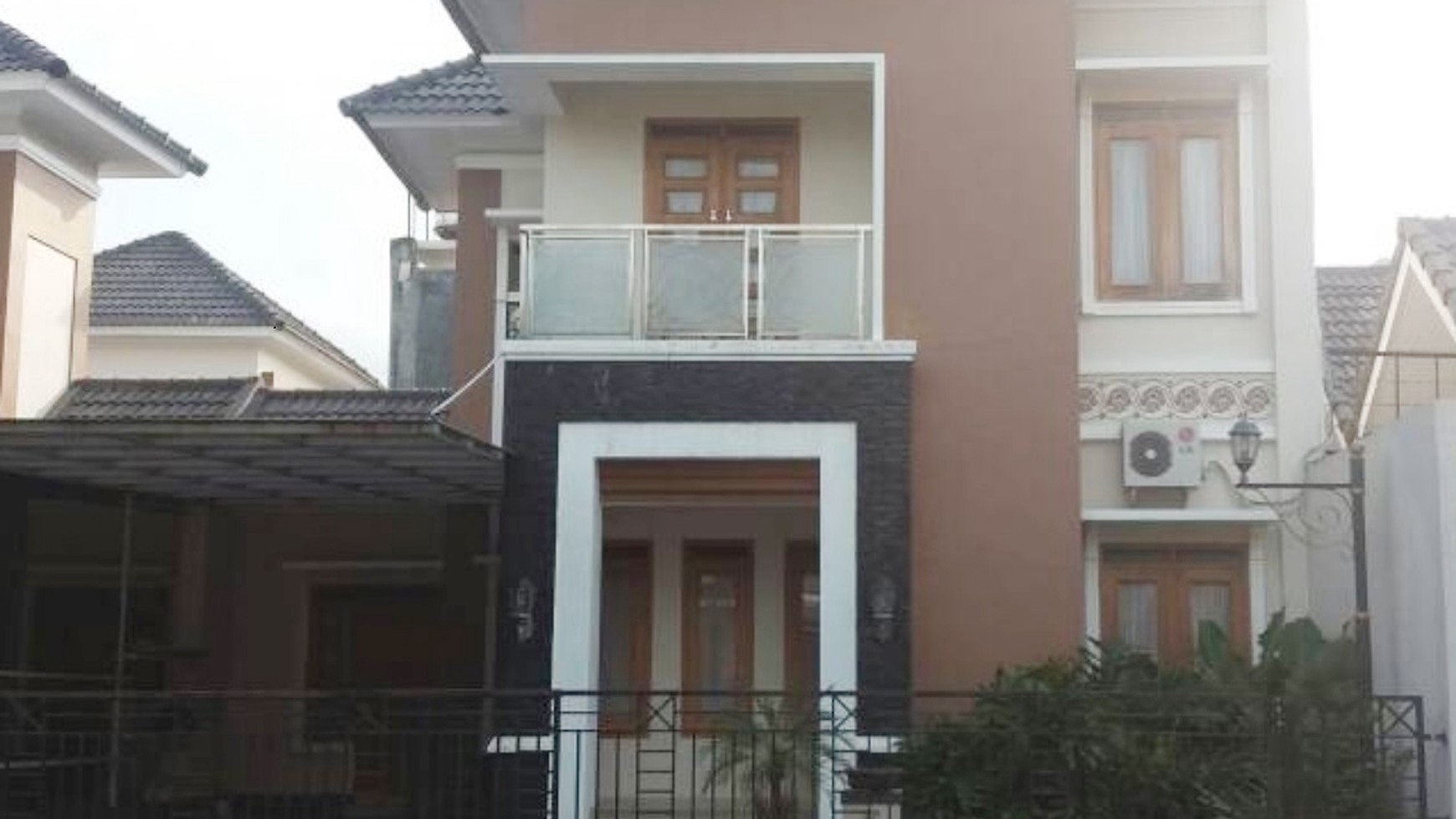 RUMAH MODERN BERDESAIN MINIMALIS + FURNITURE DI THE JALIMBAR RECIDANCE