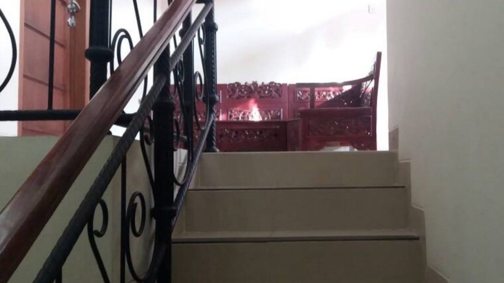 RUMAH MODERN BERDESAIN MINIMALIS + FURNITURE DI THE JALIMBAR RECIDANCE