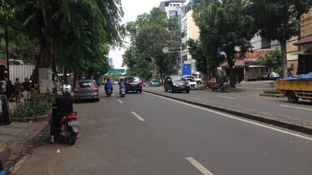 Disewakan Ruko bagus di Menteng