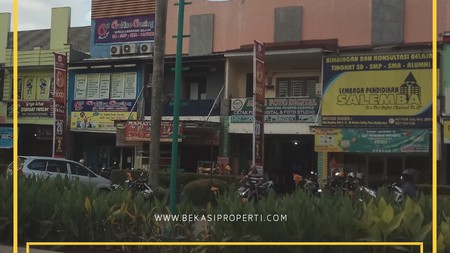 Dijual Ruko 3Lantai di Bulevard Utama Mutiara Gading Timur, Bagus dab strategis.