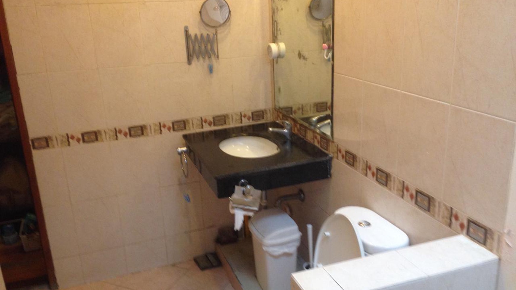 Rumah Cantik dan Bagus 2 Lantai di Bintaro, SHM, harga 6M Nego