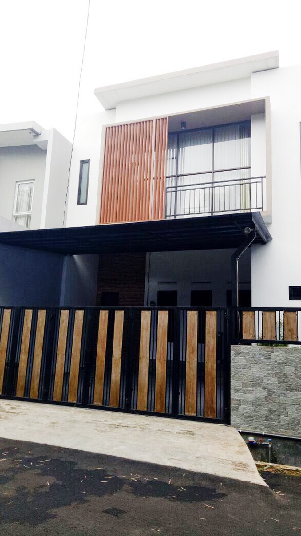 Rumah Siap Huni, Lokasi Strategis, dan Hunian Nyaman @Bintaro