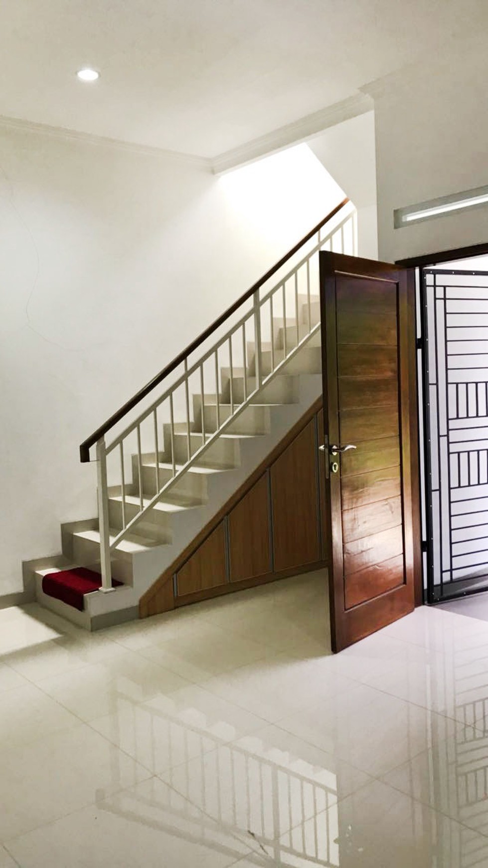 Rumah Siap Huni, Lokasi Strategis, dan Hunian Nyaman @Bintaro