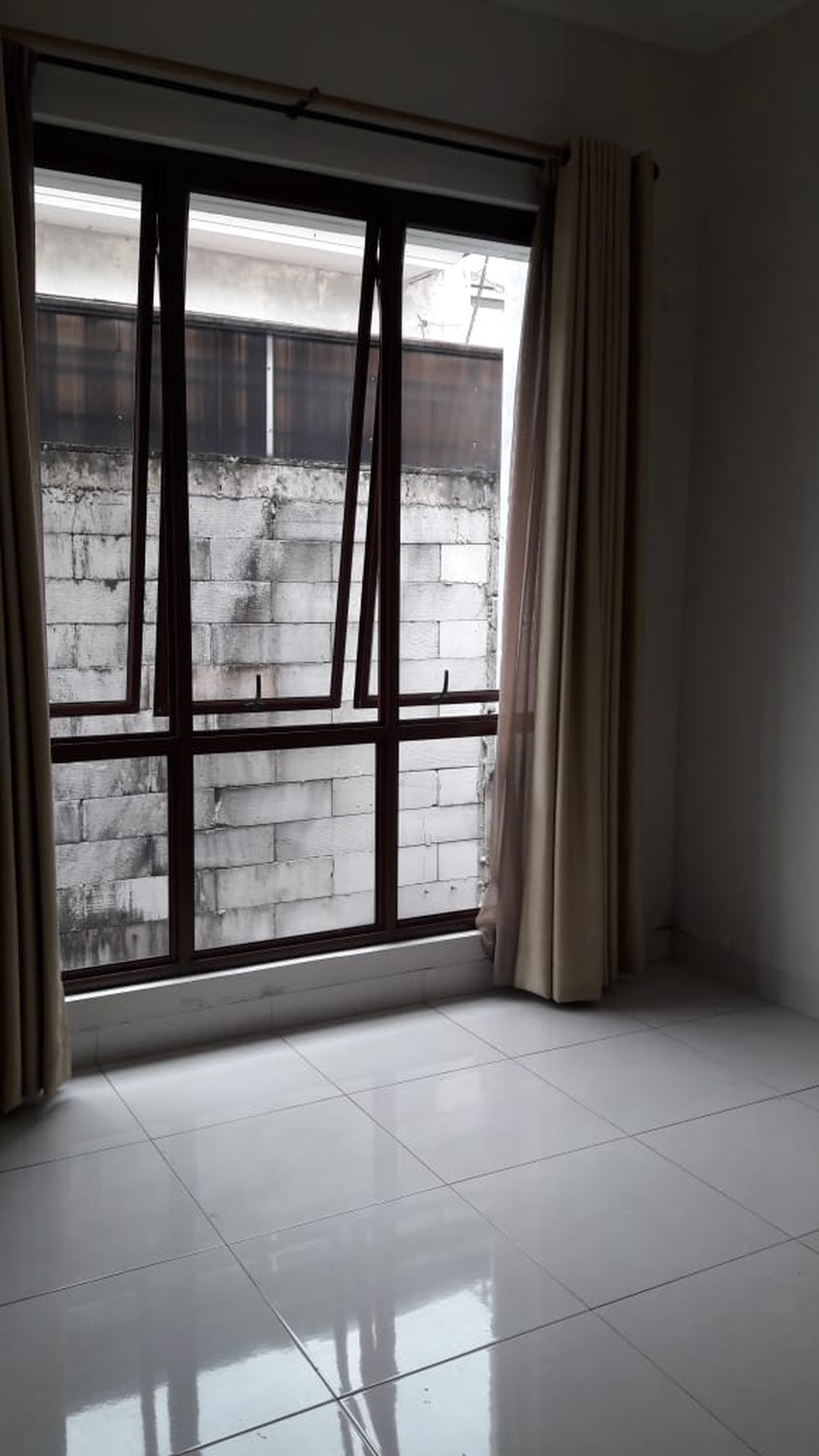 Disewakan Rumah Bagus, Hunian Nyaman dan Asri @Discovery Fiore, Bintaro