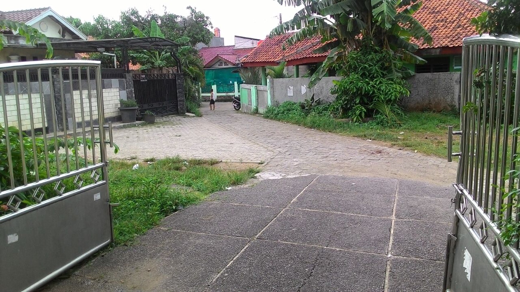 Rumah Siap Huni, Lokasi Strategis, dan Hunian Nyaman @Ciledug