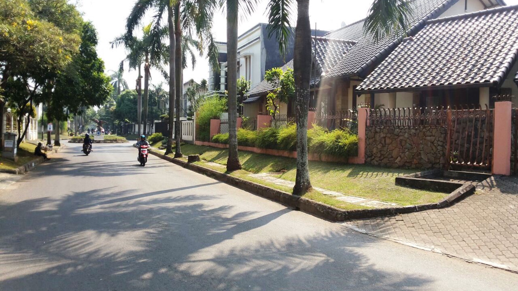 Rumah Bintaro Lokasi Strategis Dekat Stasiun dan Pintu Tol, Bintaro, Tangerang