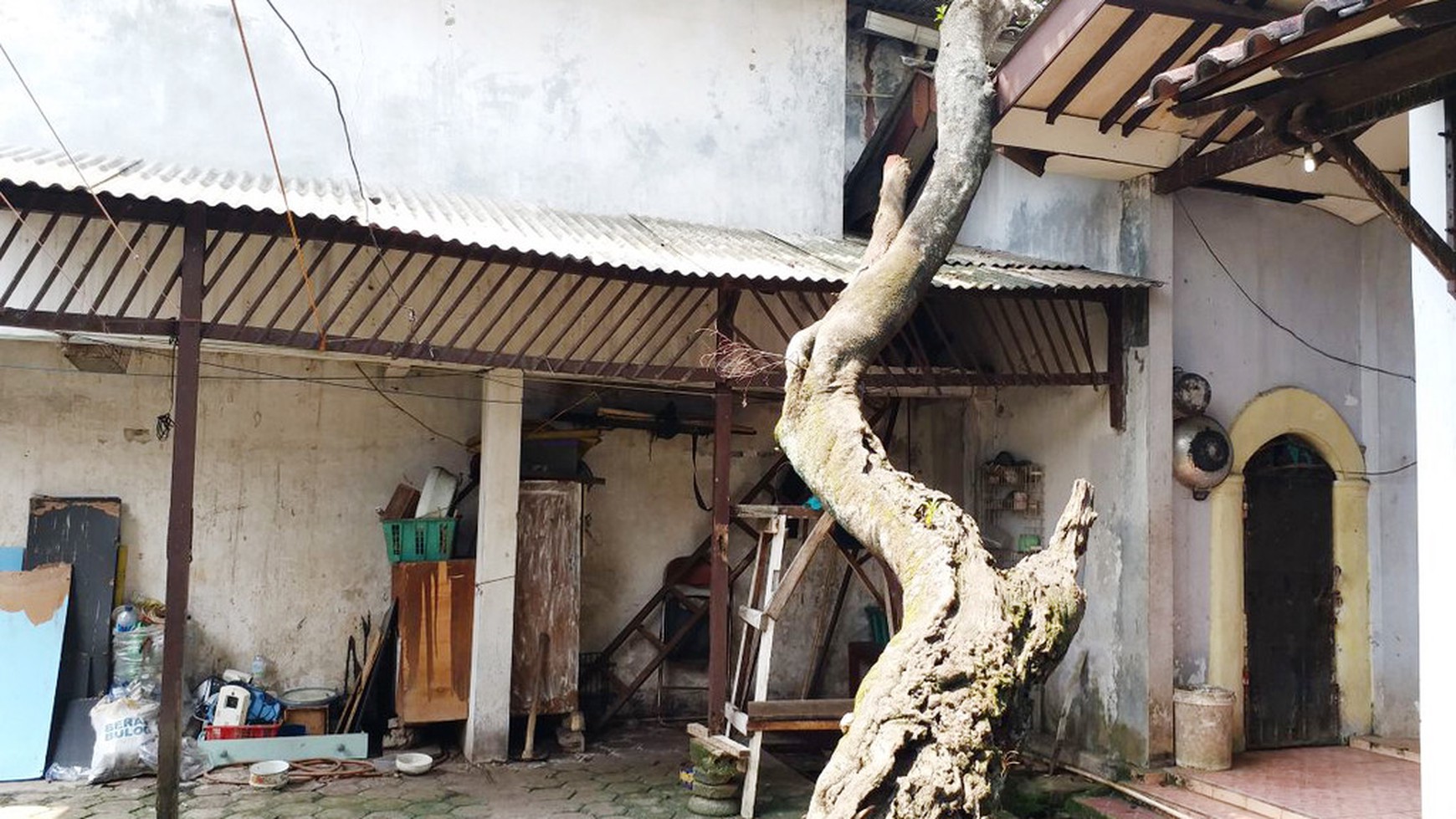 Dijual Rumah, nyaman dan lokasi strategis @Pondok Gede