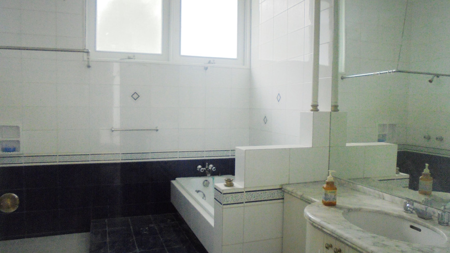 Rumah Siap Huni, Hunian Nyaman dan Asri @Cipete Jakarta Selatan
