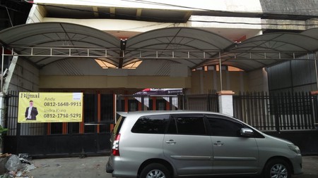 Rumah Bagus di Pucang