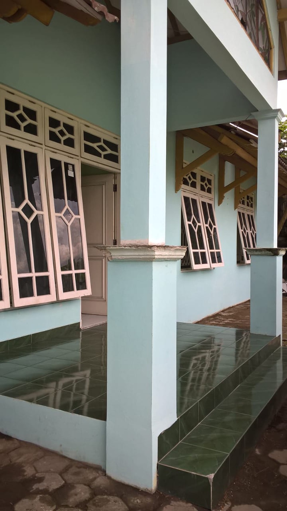 RUMAH MINIMALIS LOKASI STRATEGIS, HARGA EKONOMIS, DI JL GODEAN