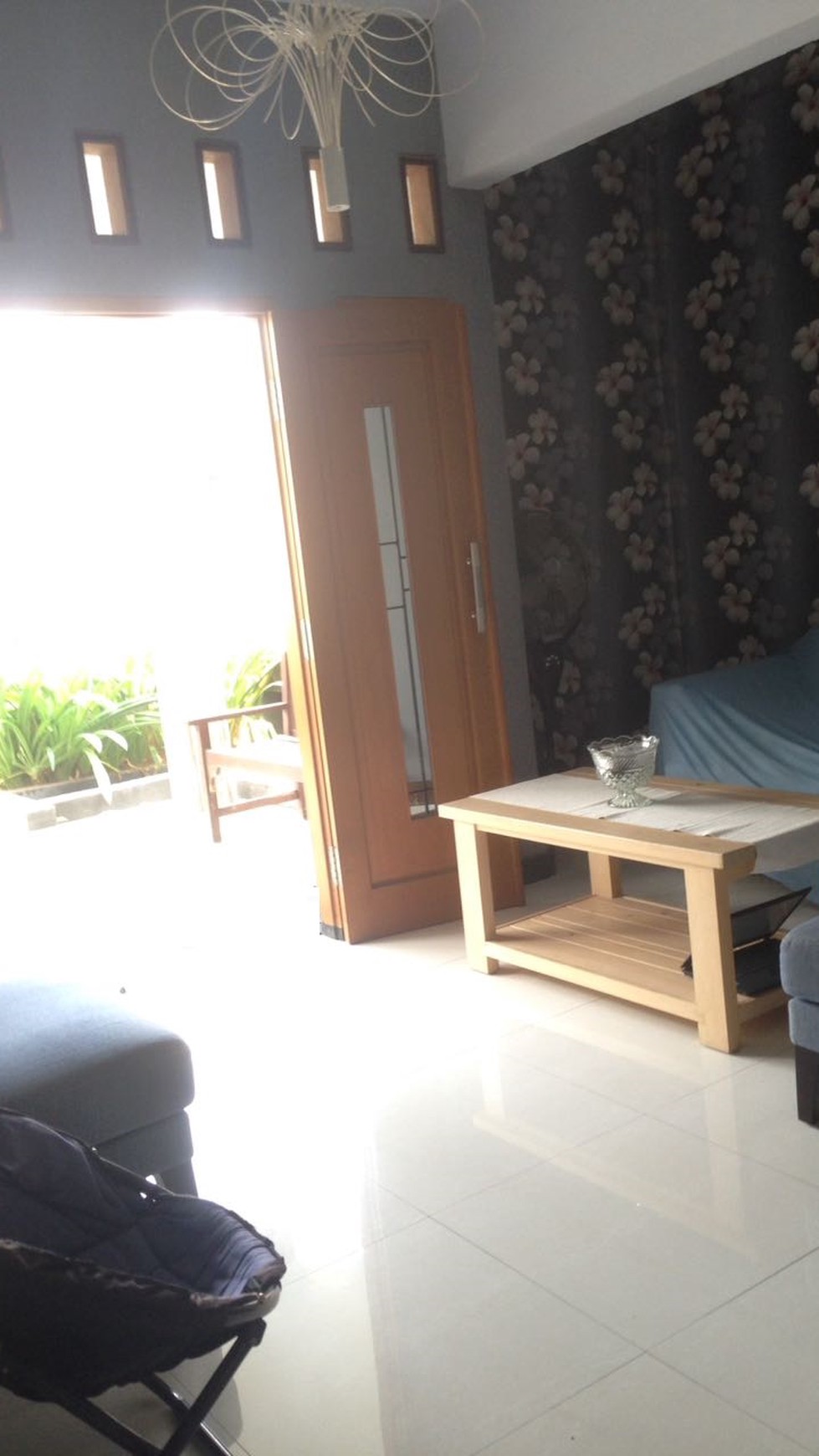 Rumah cantik siap huni di perumahan pertukangan