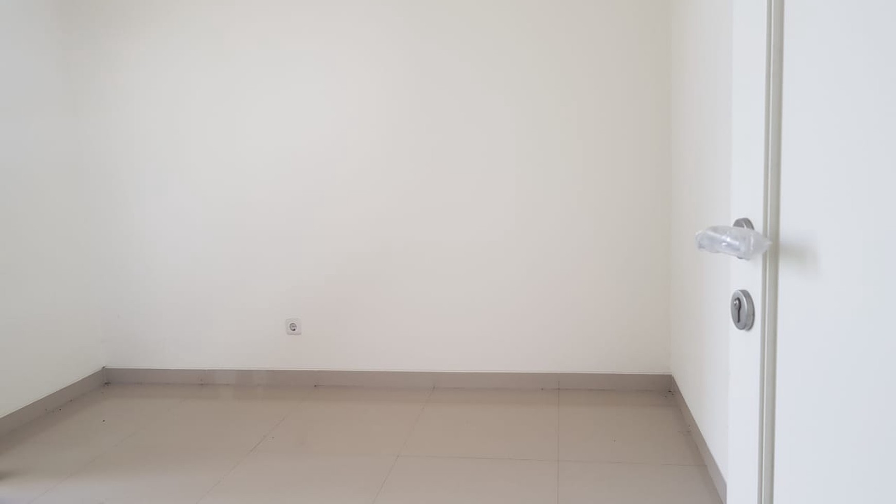 Dijual Rumah di suvarna sutera Tangerang