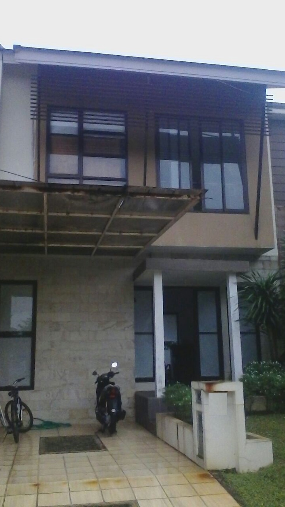 Rumah Dalam cluster ,siap huni Bintaro Jaya Sektor 9