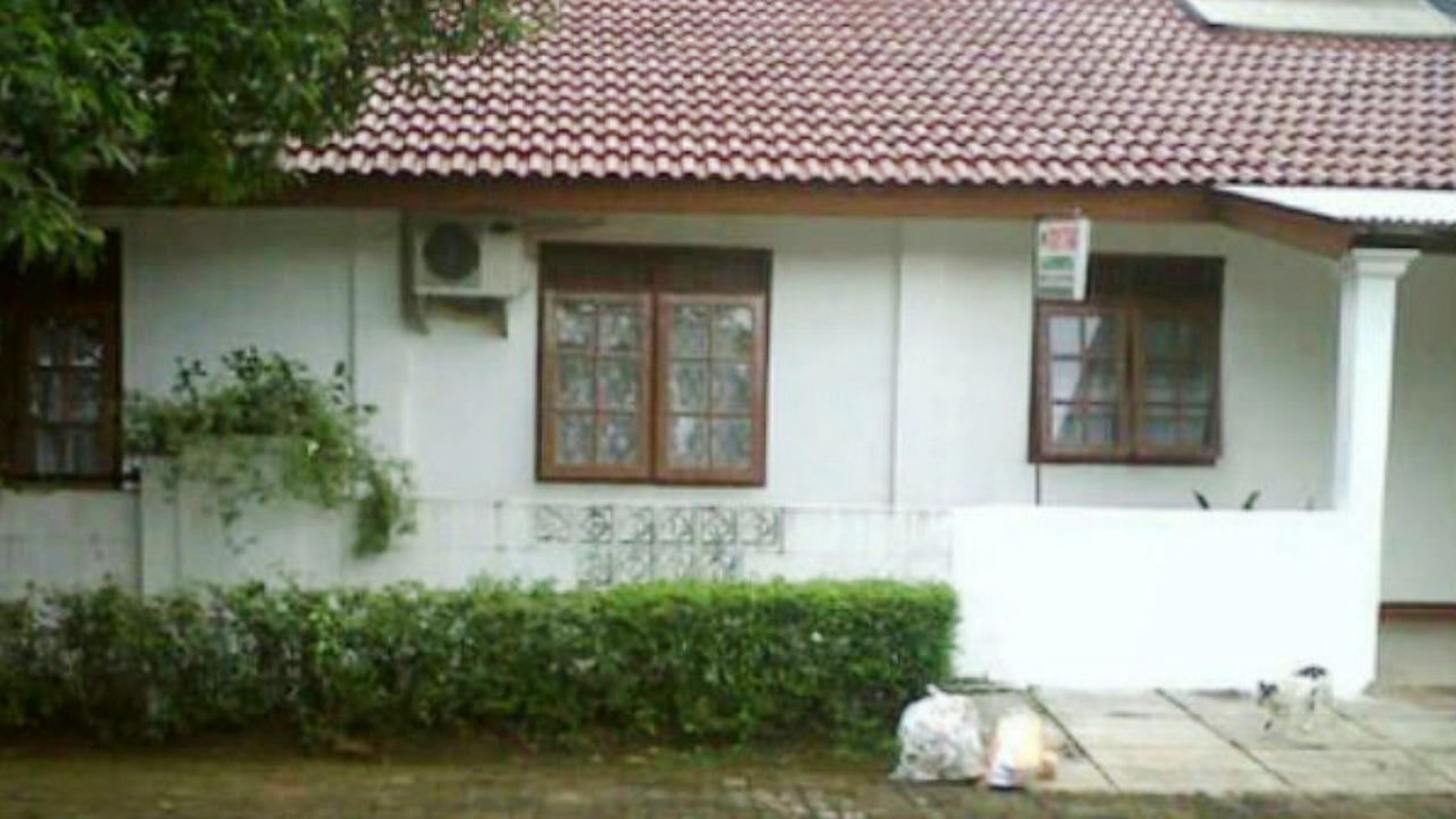 Rumah Minimalis, Hunian Nyaman, dan Strategis @Bintaro