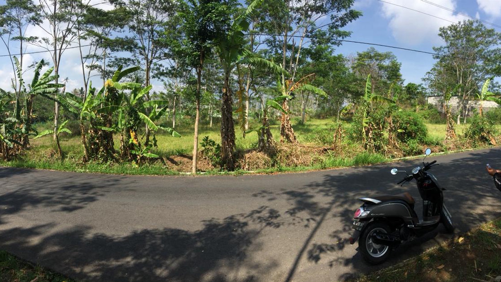 TANAH LUAS DI PINGGIR JALAN RAYA, DI JL JENDRAL SARBINI, TEMANGGUNG.