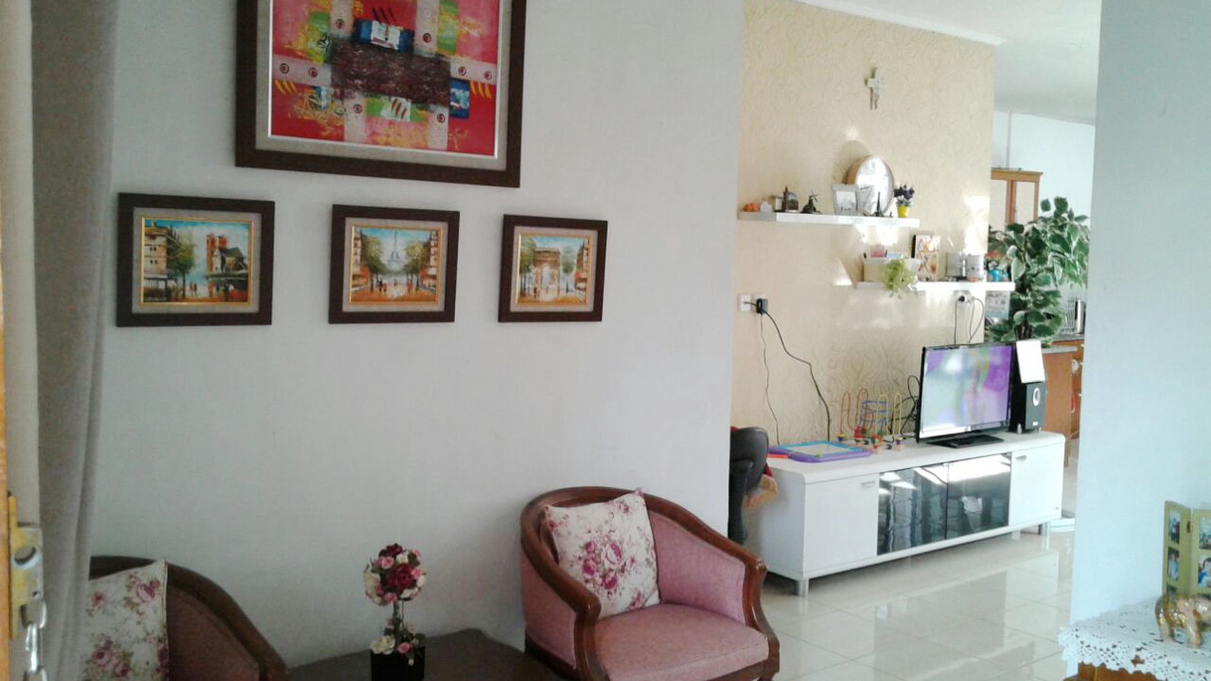 Dijual Rumah, nyaman dan lokasi strategis @Bintaro