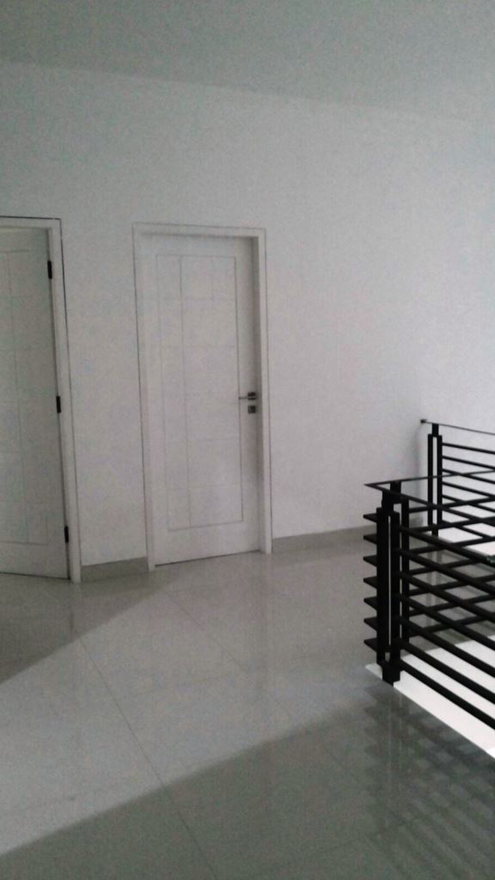 Dijual Rumah Siap Huni, Nyaman dan Lokasi Strategis @Emerald View Bintaro