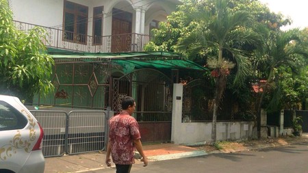 Dijual Rumah Siap Huni, Nyaman dan Lokasi Strategis @Graha Raya