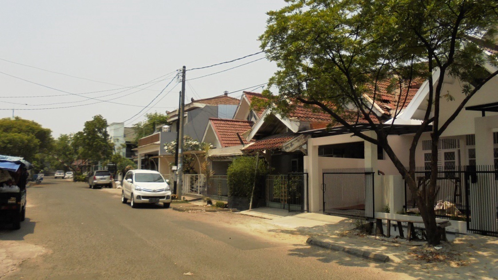 Rumah Minimalis, Hunian Nyaman, dan Strategis @Bintaro