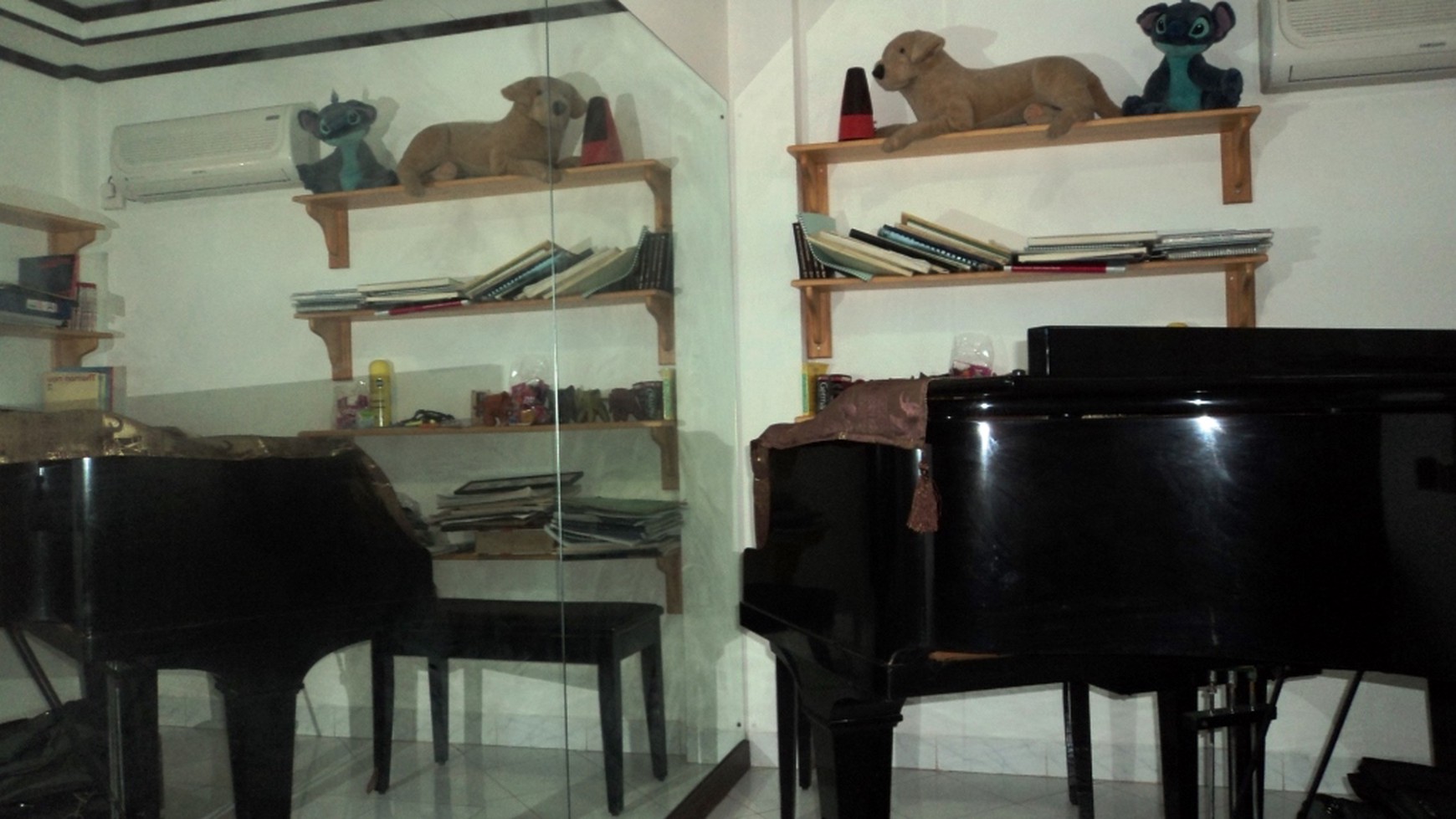 Rumah Minimalis, Hunian Nyaman, dan Strategis @Bintaro