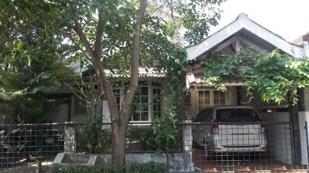 Rumah Siap Huni, Nyaman, Asri dan Strategis @Bintaro