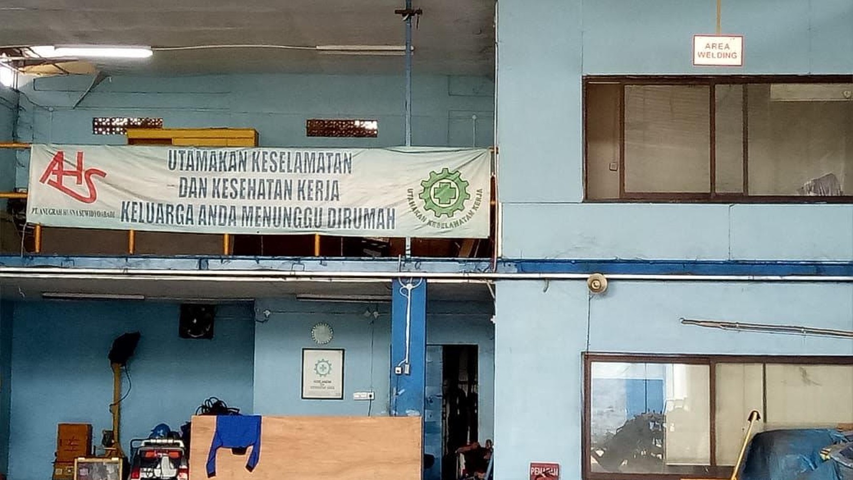 Gudang cocok untuk usaha, industri, Container masuk  di Rawa Lumbu Bekasi