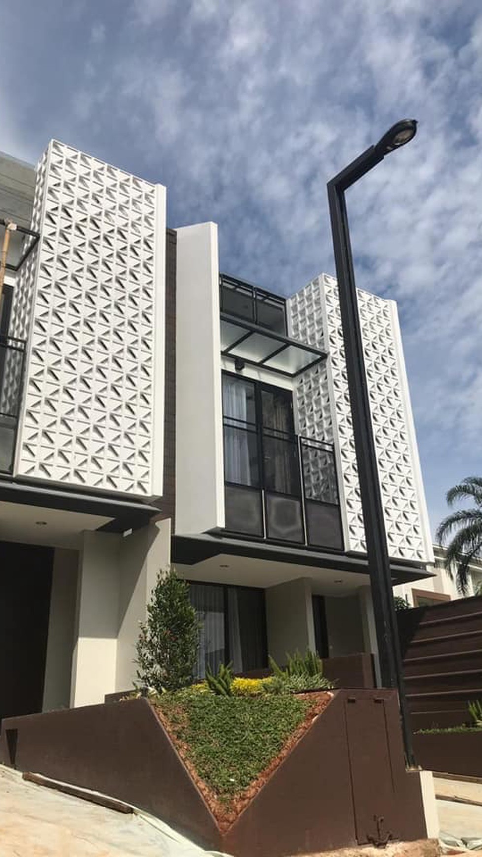 Rumah Baru Cluster exclusive dikawasan selatan Jakarta