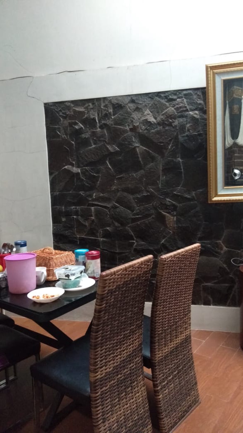 Rumah Nyaman dan Siap huni di Kawasan Emerald, Bintaro