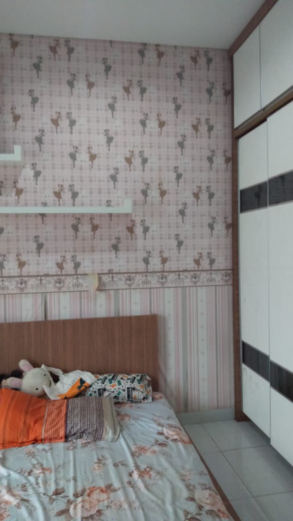 Rumah Nyaman dan Siap huni di Kawasan Emerald, Bintaro