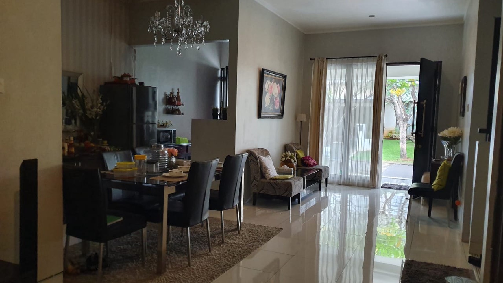 Rumah Nyaman dan Siap Huni di kawasan Cluster Discovery, Bintaro