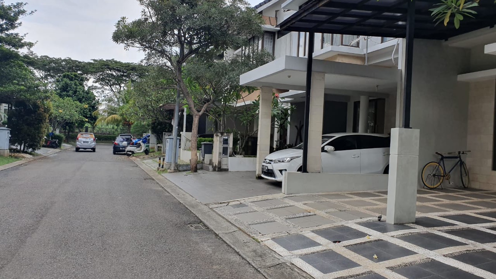 Rumah Nyaman dan Siap Huni di kawasan Cluster Discovery, Bintaro