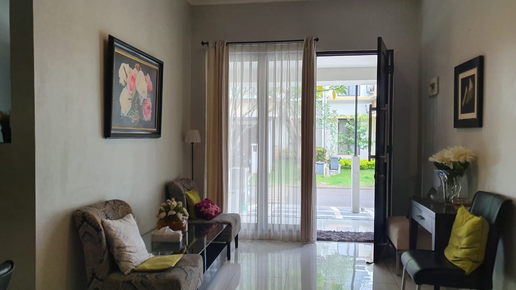 Rumah Nyaman dan Siap Huni di kawasan Cluster Discovery, Bintaro