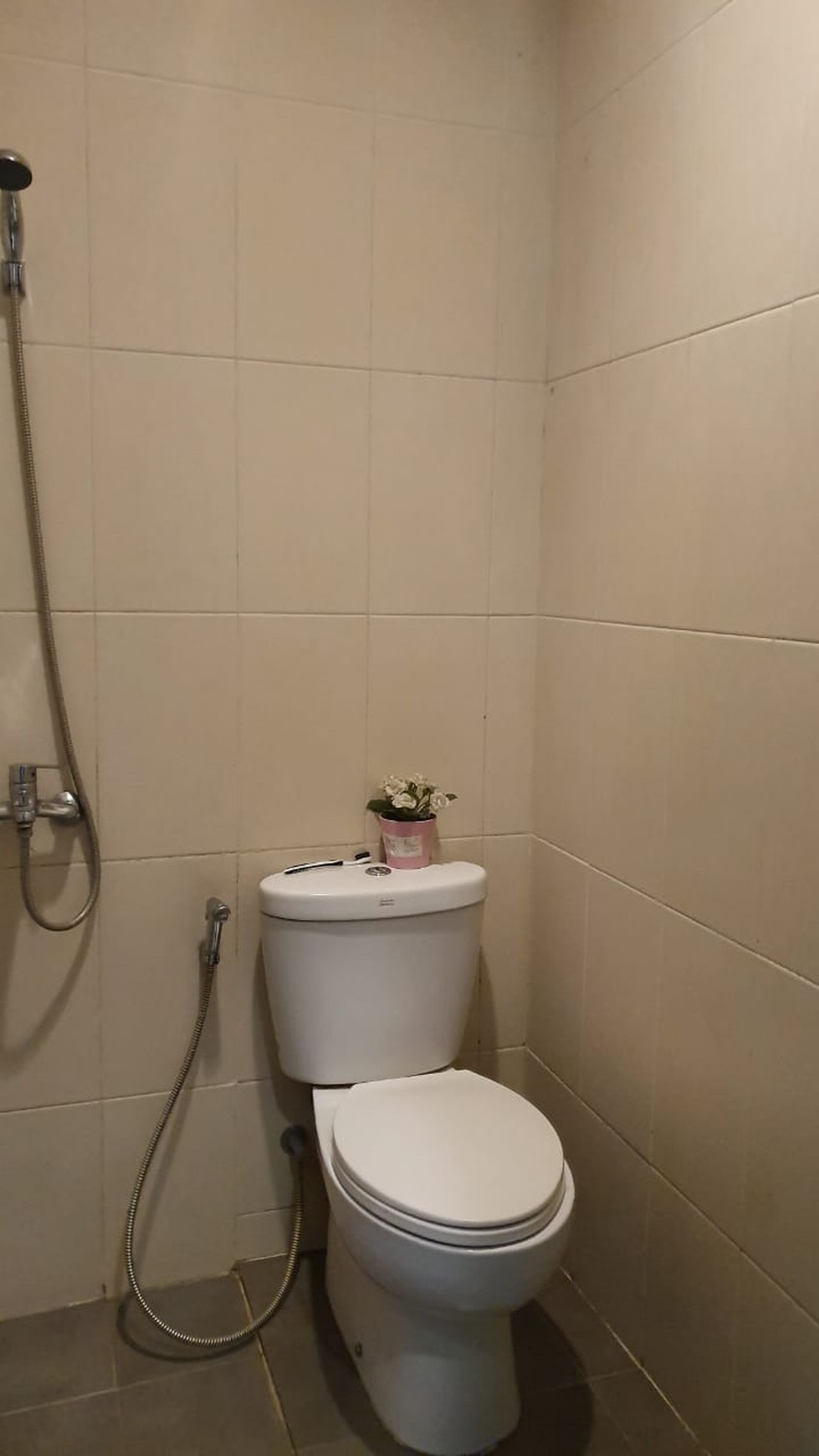 Rumah Nyaman dan Siap Huni di kawasan Cluster Discovery, Bintaro