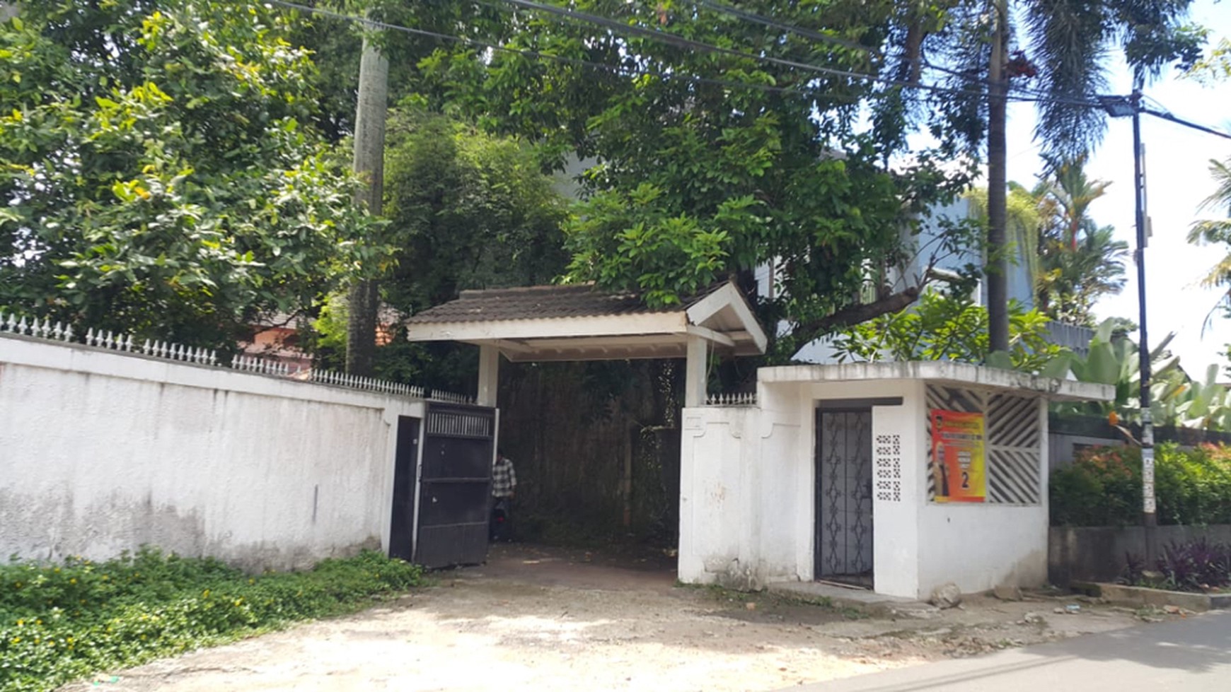 Dijual Rumah Bagus Di Jl H Baserin, Ulujami